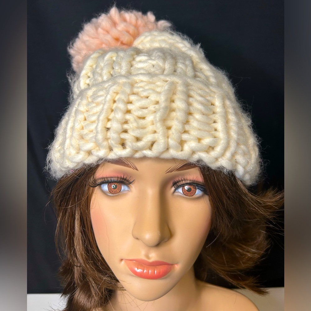 Anthropologie Sleeping On Snow Super Chunky Knit Beanie Hat Pink Pom Pom Soft
